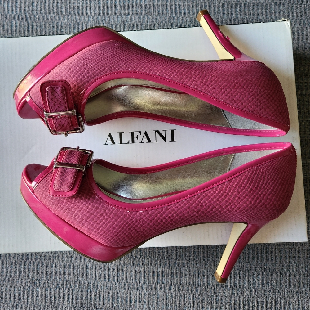 ALFANI Shayla Pink/Berry Open Toe Heel, 5.5
